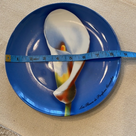 Givenchy Paris Plate Vintage 1980’s in EUC - Picture 4 of 4